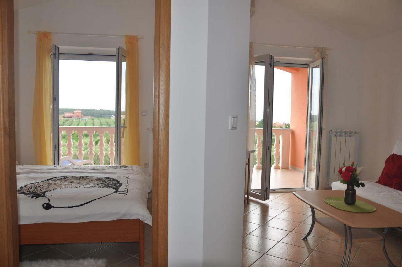 Rosa Apartment *