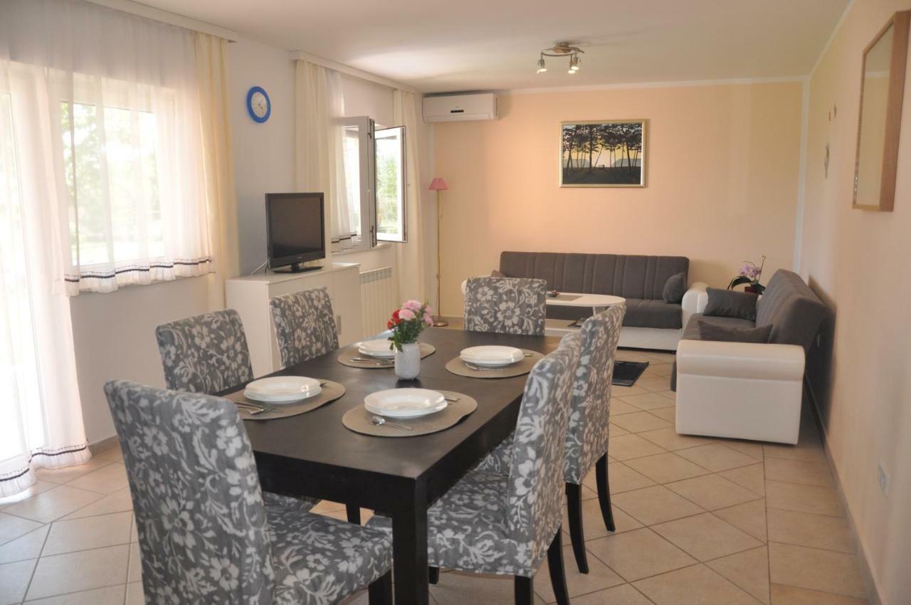 Rosa Apartment *